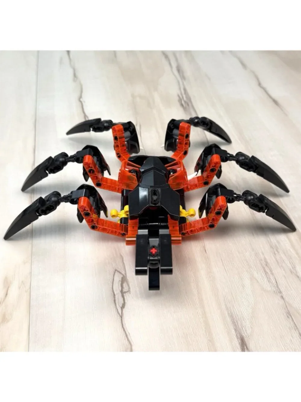 2015 LEGO Bionicle 70790 Lord of Skull Spider INCOMPLETE Missing 2pcs Spike Mask